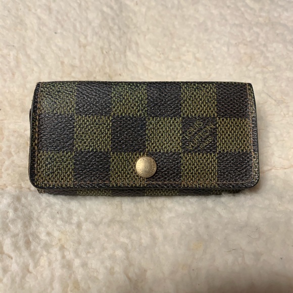Louis Vuitton Accessories - Authentic Louis Vuitton Damier Ebene 4 key Holder